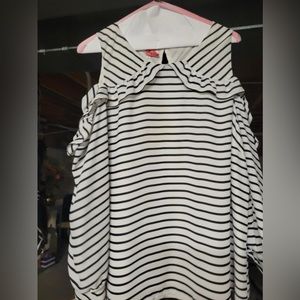 Plus size Cold Shoulder